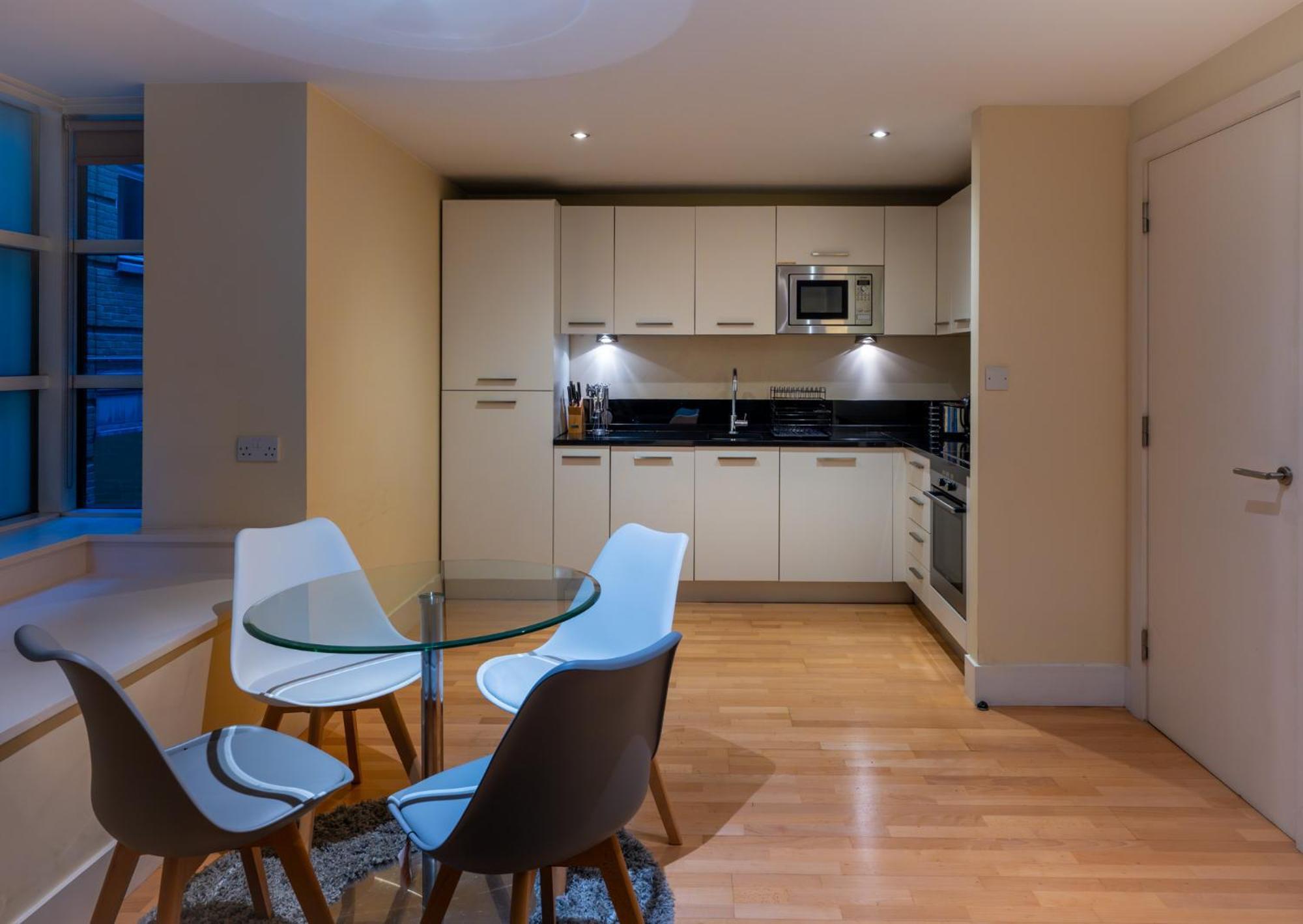 Modern Apartment In Central London By River Thames Buitenkant foto